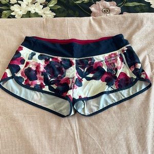 Lululemon Speed Up shorts